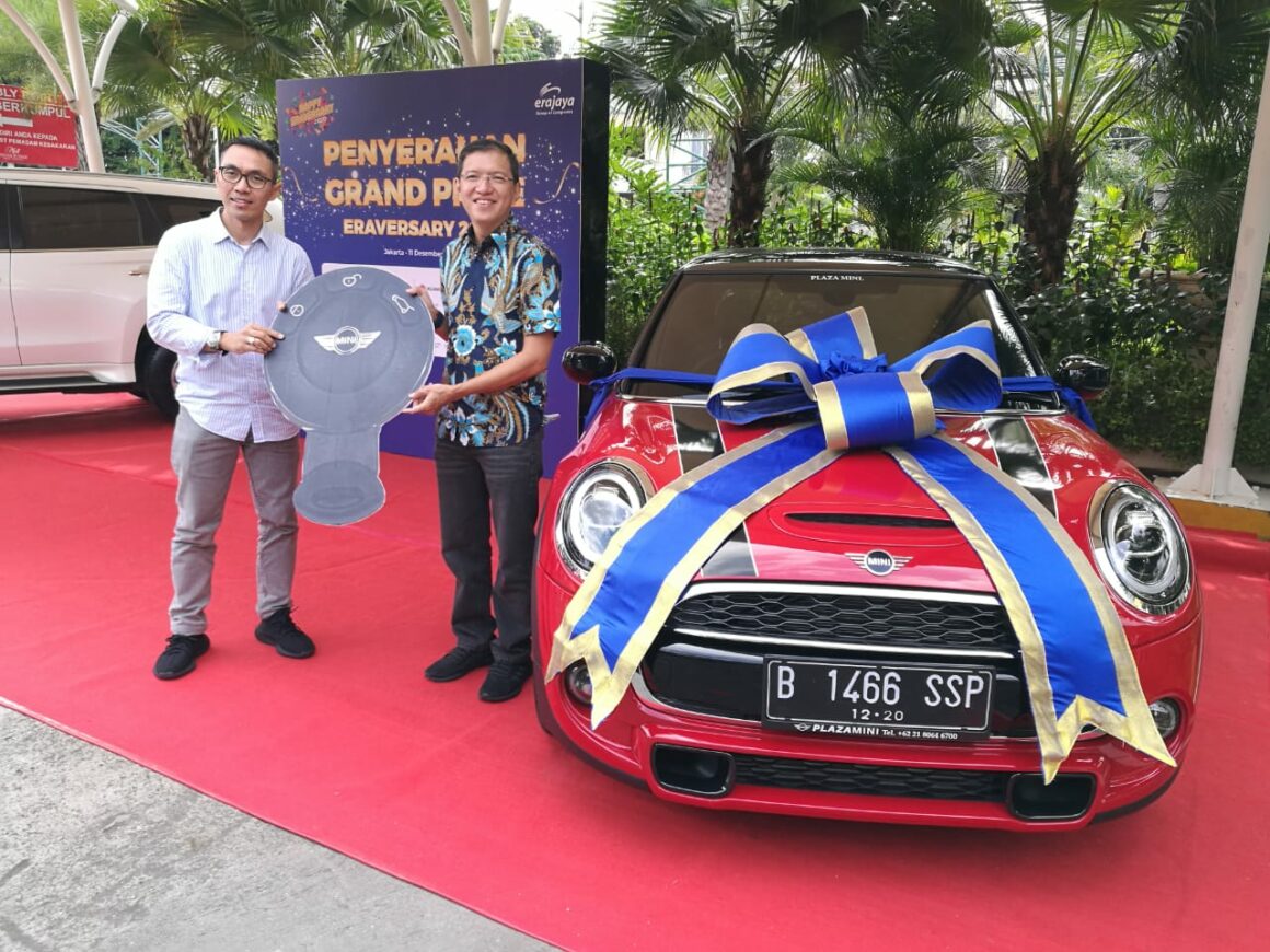 Grand Prize Eraversary Belanja Di Erajaya Menangkan Mobil Mewah