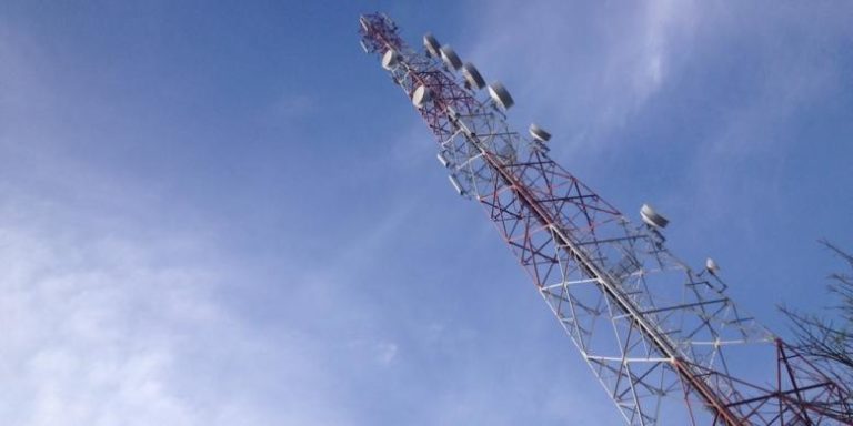Bakrie Telecom Siapkan Merek Baru Untuk Layani 4G LTE di 2016