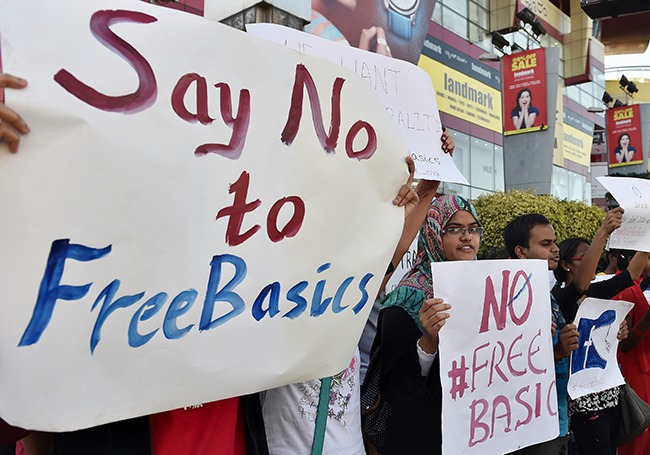 Zuckerberg Kecewa India Blokir layanan Free Basics Facebook