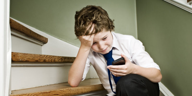 Cyberbullying Pada Anak Akibatkan Anoreksia, Depresi dan Mimpi Buruk