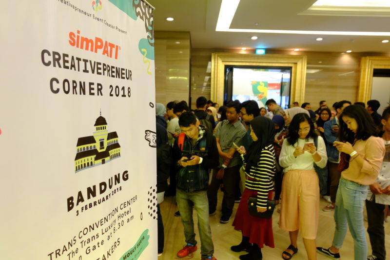 simPATI Creativepreneur Corner ‘Rangsang’ Generasi Muda Tambah Kreatif