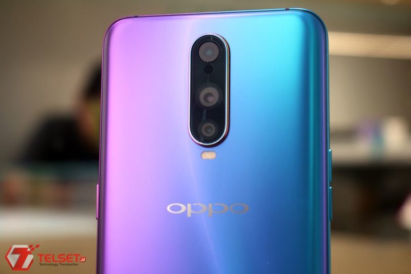 Inikah Smartphone Oppo Pertama dengan 10x Optical Zoom?
