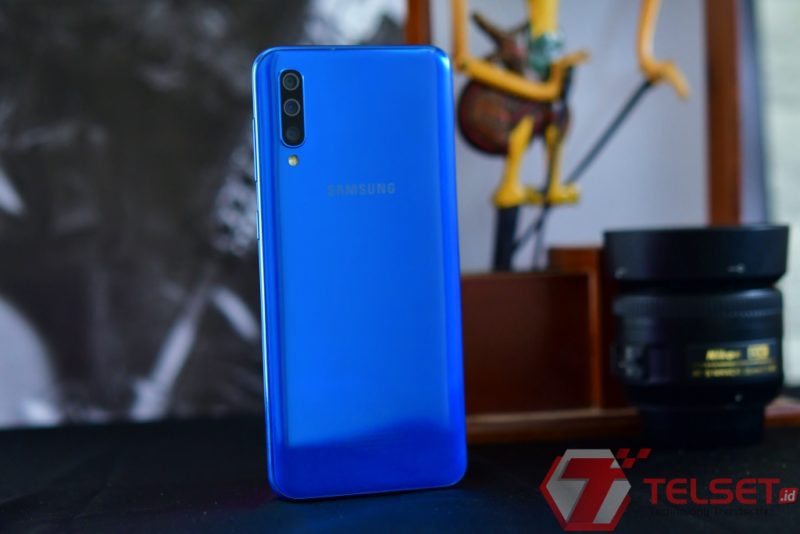 Review Samsung Galaxy A50: Triple Kamera dengan Fingerprint di Layar