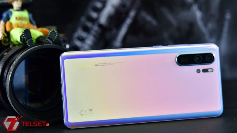 Berbeda Berkat Empat Kamera Leica