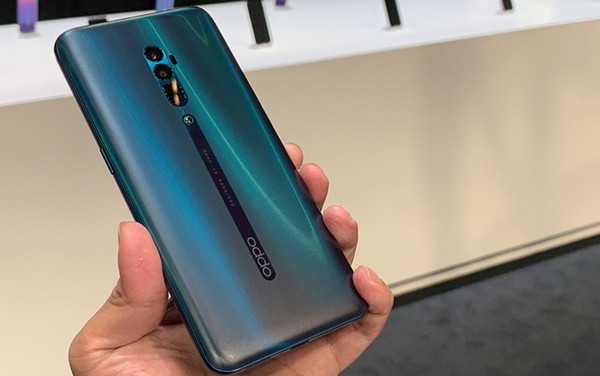 Harganya Lebih Mahal, Huawei P30 Pro “Keok” dari Oppo Reno