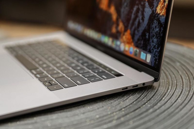 Apple Tarik MacBook Pro 15 Inci Keluaran 2015-2017, Ini Alasannya