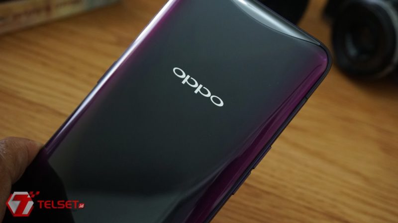 Oppo Pamer Smartphone dengan “Kamera di Layar”, Segera Rilis?
