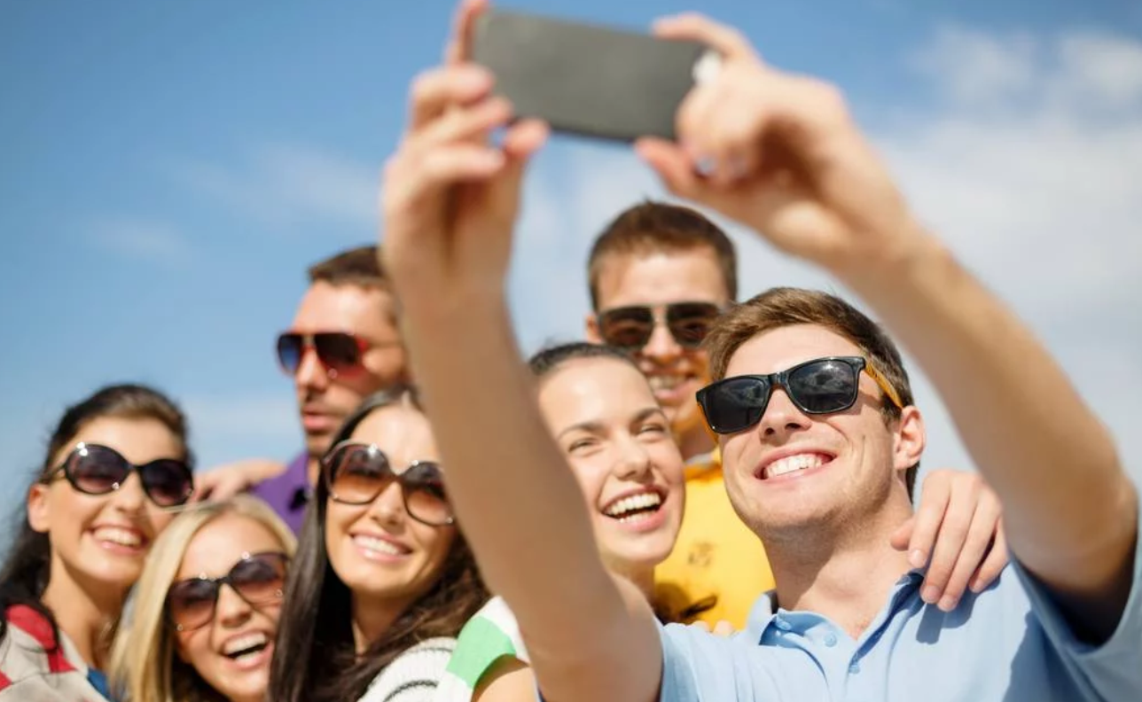 Tips Foto Selfie Sempurna ala Fotografer Profesional