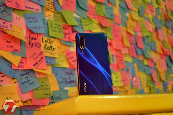 Smartphone Anak Muda Siap Dirilis di Indonesia, Vivo S1