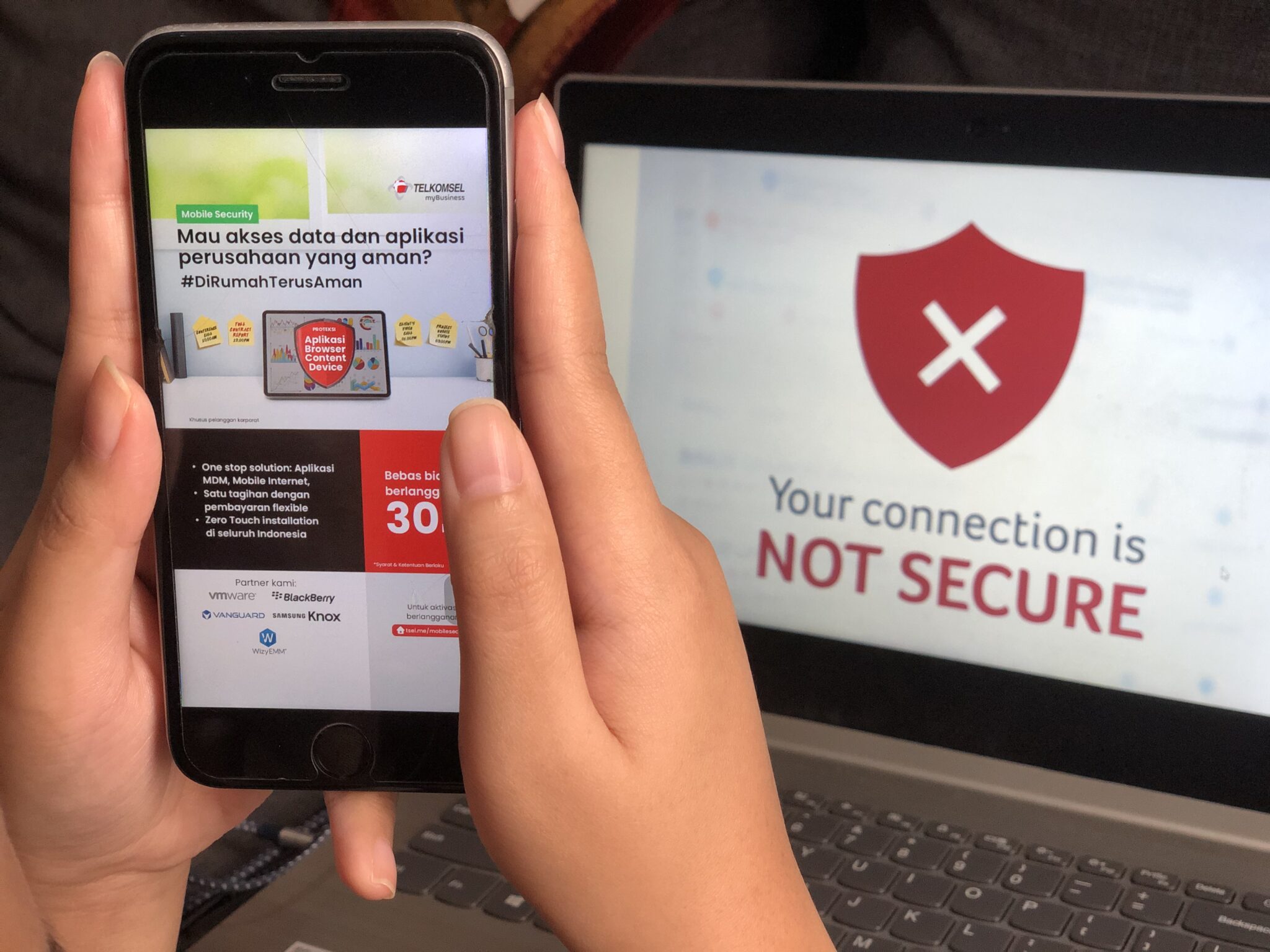 Layanan Mobile Security