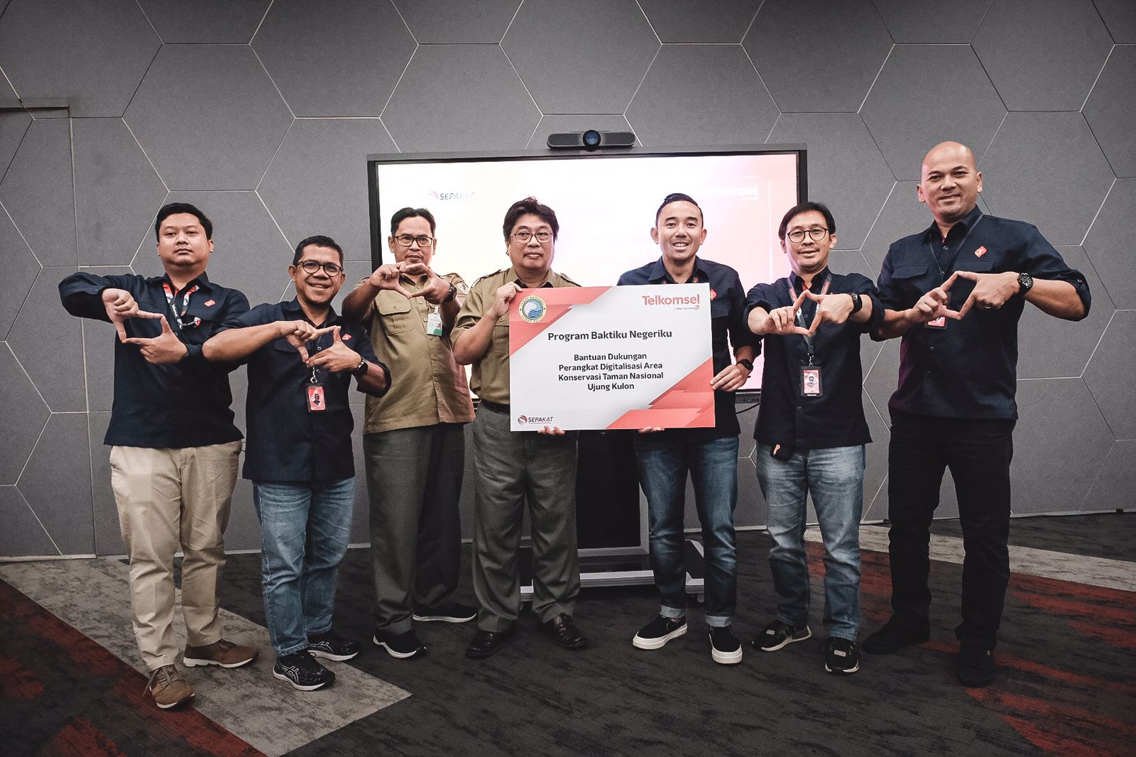 Bangkitkan Digitalisasi Desa, Telkomsel Hadirkan Baktiku Negeriku 2025 di Pacitan