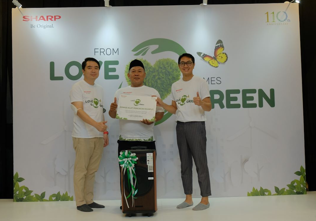 Sharp Eco-Bition Workshop Digelar di SMAN 13 Surabaya