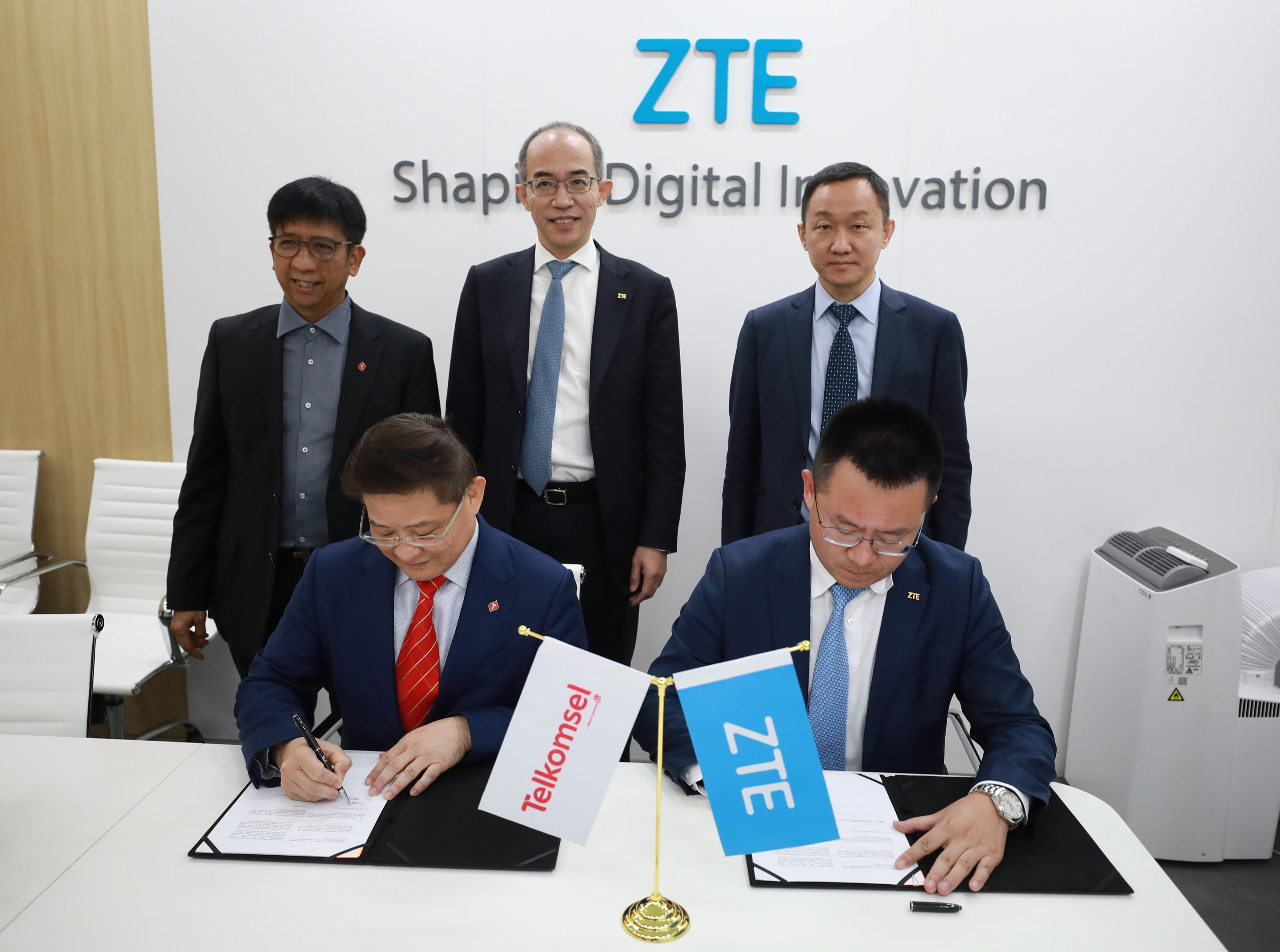 Telkomsel dan ZTE Kolaborasi Kembangkan Solusi 5G