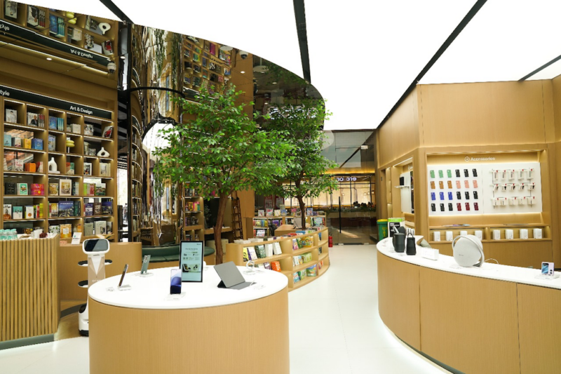 Oppo Experience Store