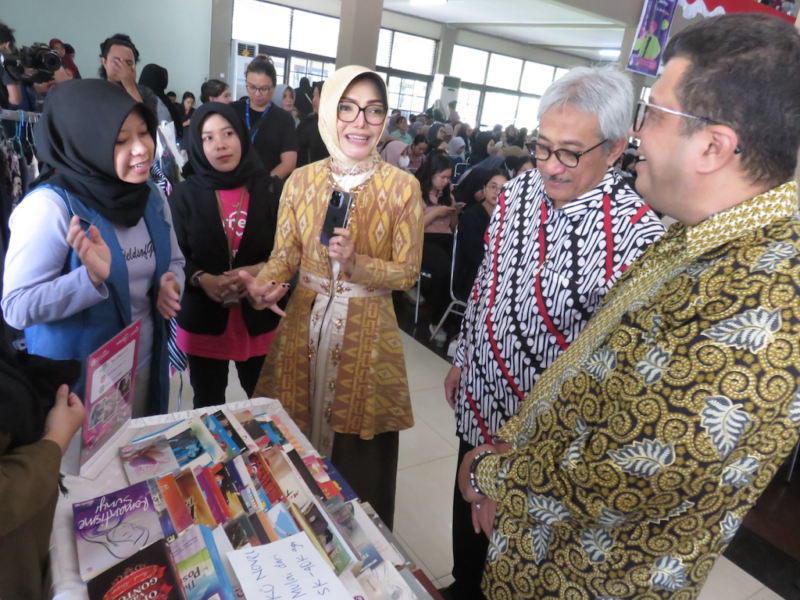 Atasi Bullying, Sisternet Goes To Campus