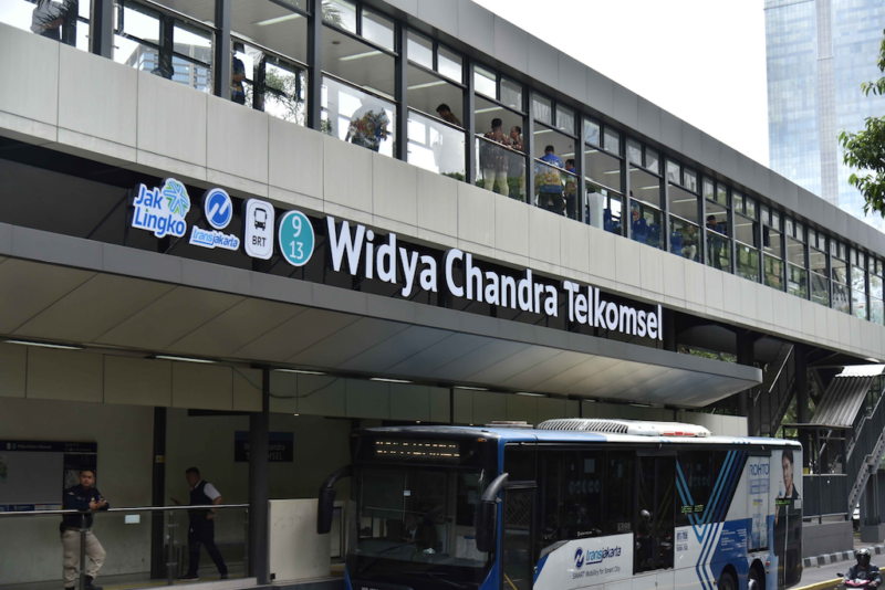 Halte Widya Chandra Telkomsel, Tak Sekedar Nama, Ini Kerjasama lainnya!