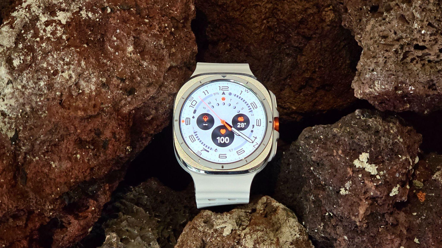Galaxy Watch Ultra Pas Buat Partner Petualangan Outdoor Mu!