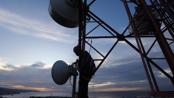 Lelang Spektrum 1,4 GHz Siap Salib 700 MHz dan 26 GHZ ?