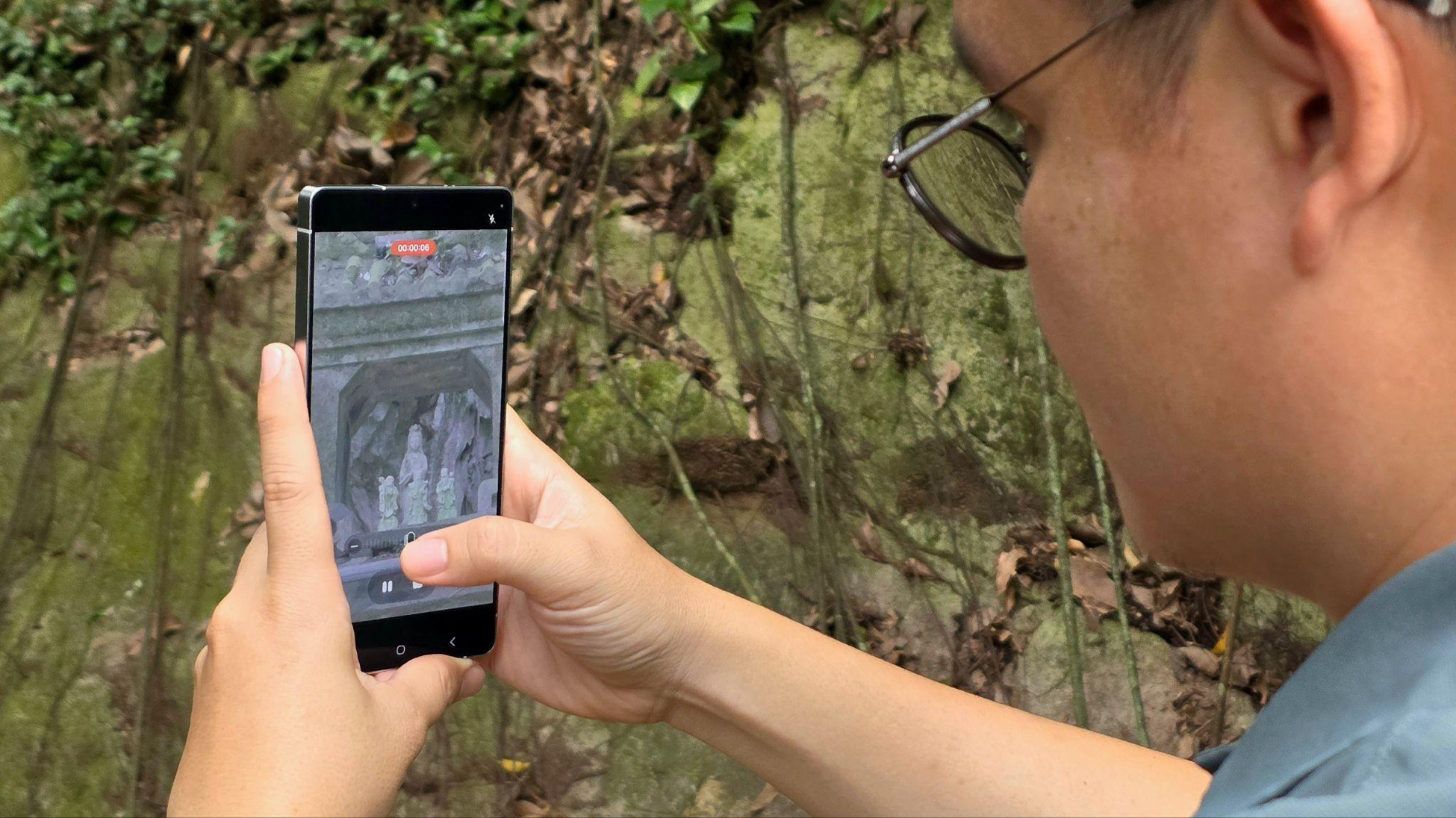 Galaxy S25 Ultra Traveling