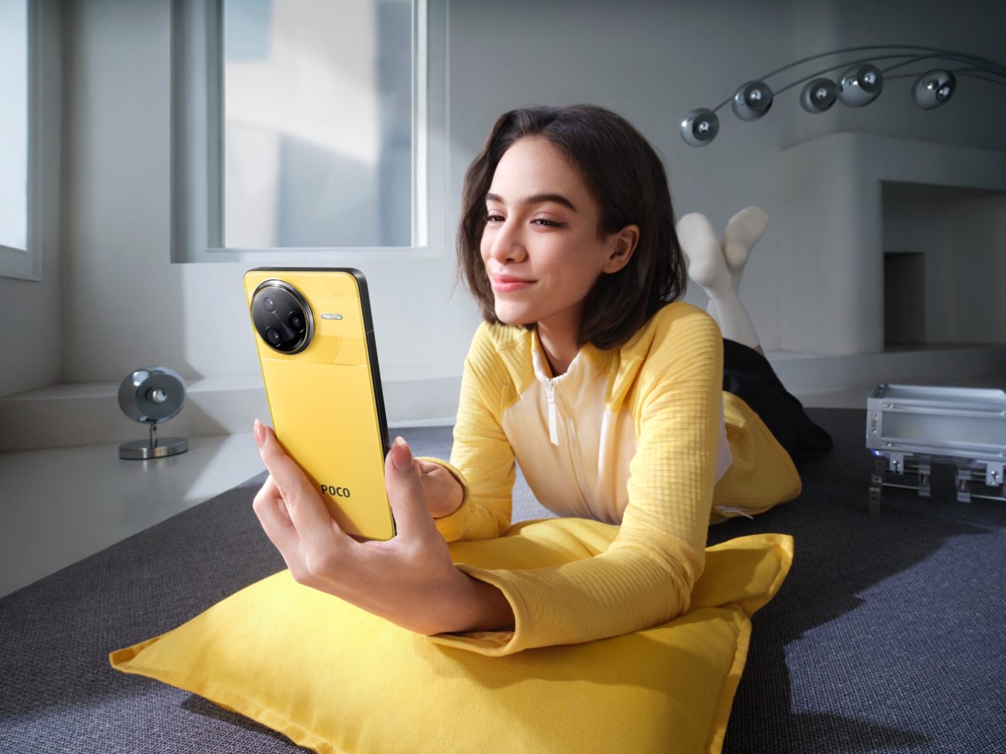 POCO F7 Ultra dan F7 Pro smartphone flagship dengan desain futuristik
