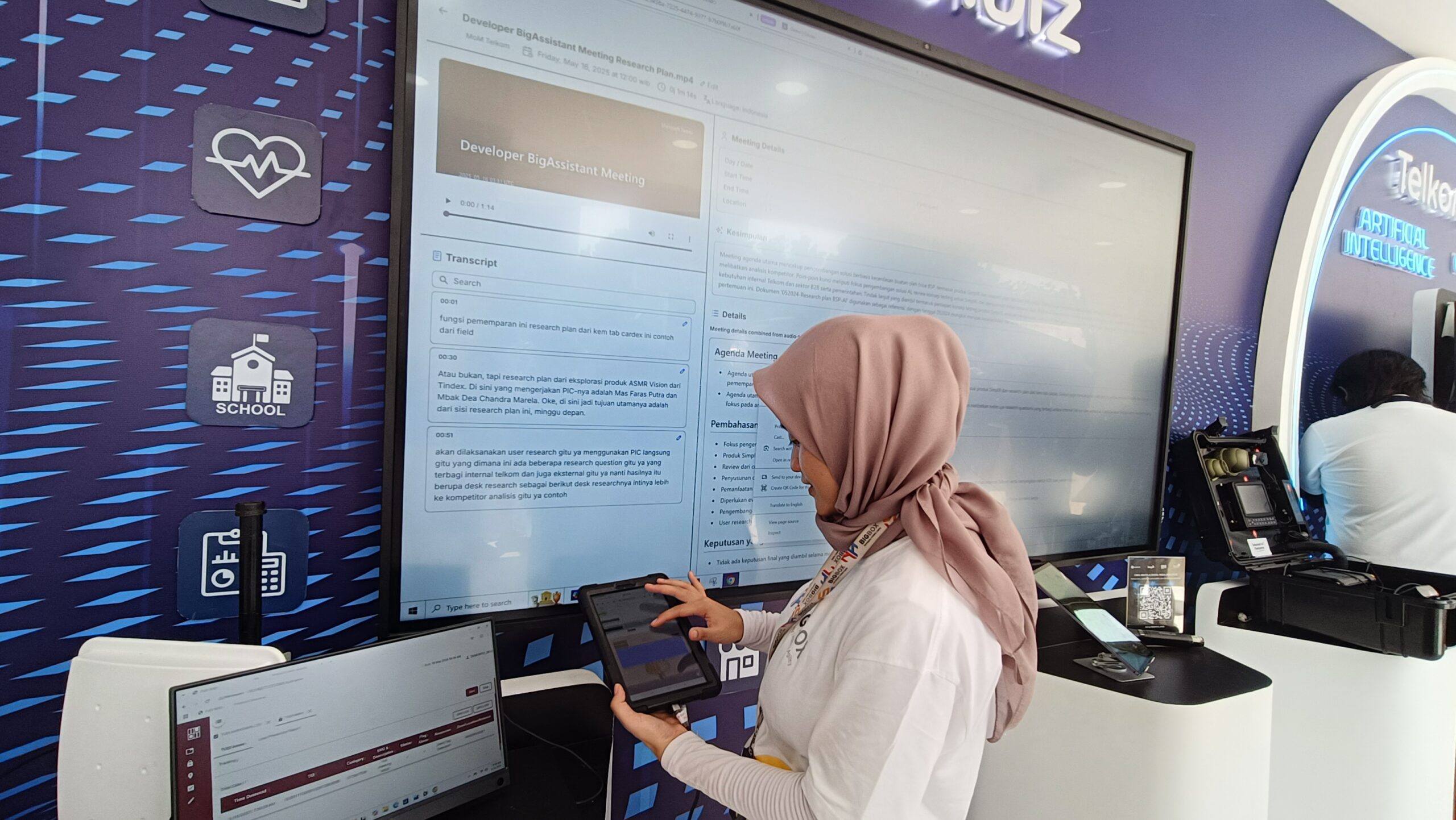 Content image for article: Telkom Solution dan Indibiz Pamerkan Solusi AI Canggih di Digiland 2025