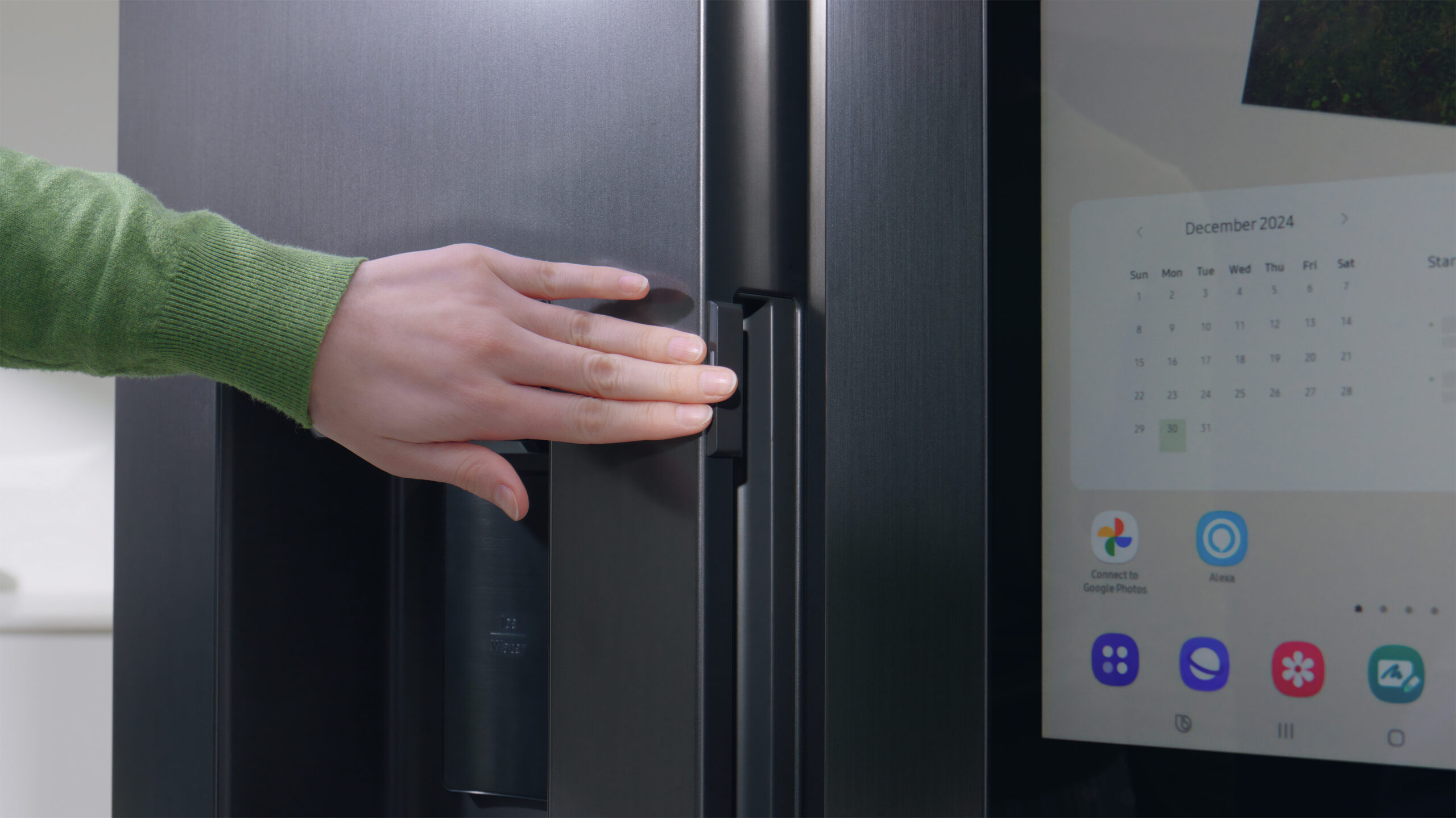 Content image for article: Samsung Bespoke AI: Solusi Pintar untuk Merawat Anabul di Rumah