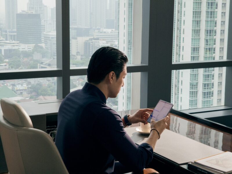 OPPO Find N5: Smartphone Lipat yang Jadi Partner Cerdas untuk Setiap Momen