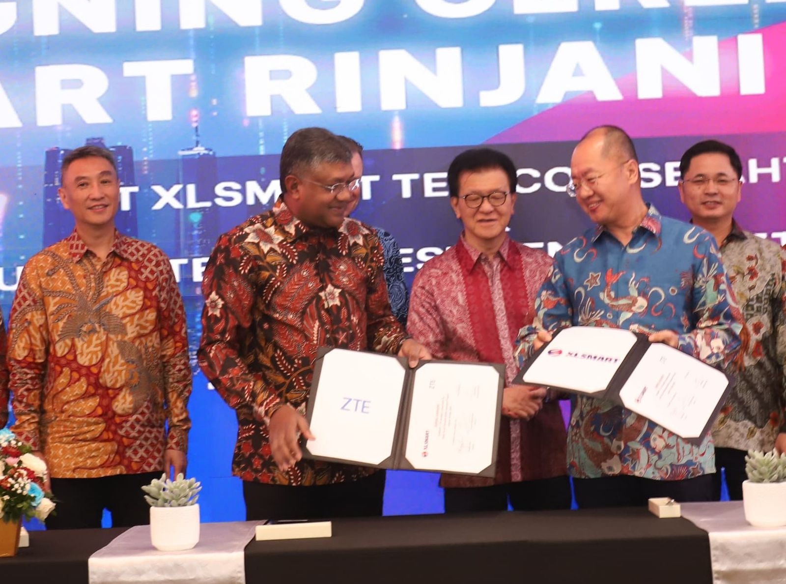 XLSMART, Huawei, dan ZTE Kolaborasi Tingkatkan Jaringan & Talenta Digital