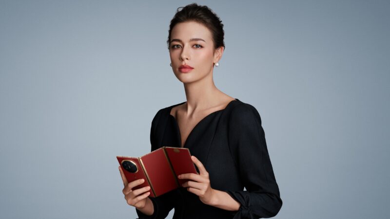 HUAWEI Mate XT, Smartphone Tri-Fold Pertama yang Ubah Cara Anda Bekerja dan Hiburan