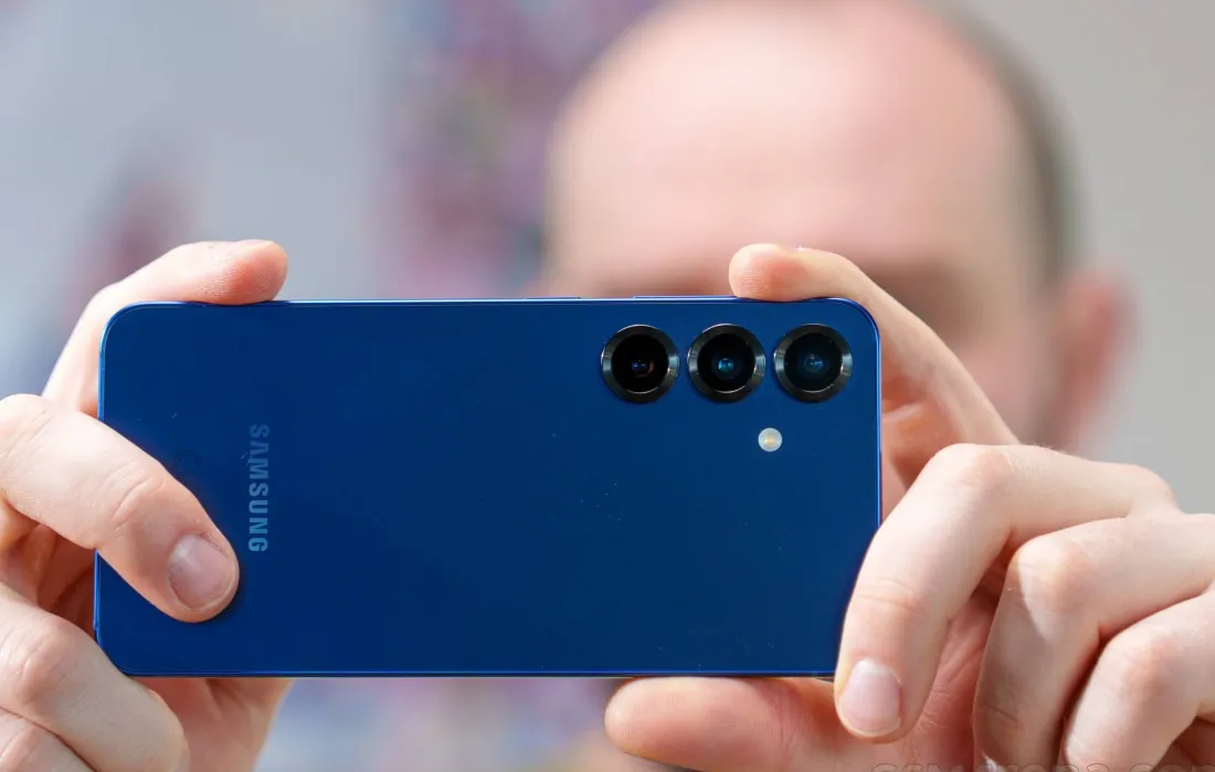 Perbandingan Kamera Samsung Galaxy S25 dan S26