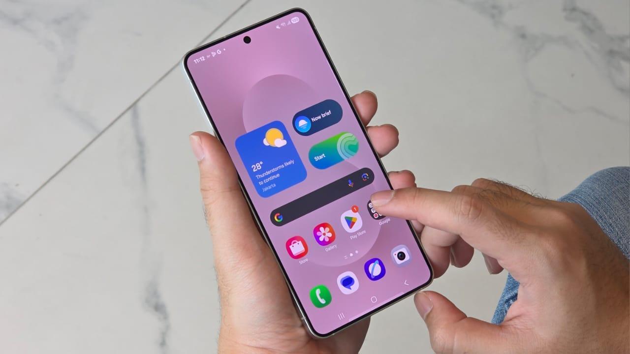 Content image for article: Galaxy S25 Edge: Desain Super Tipis dengan Sistem Pendingin Revolusioner