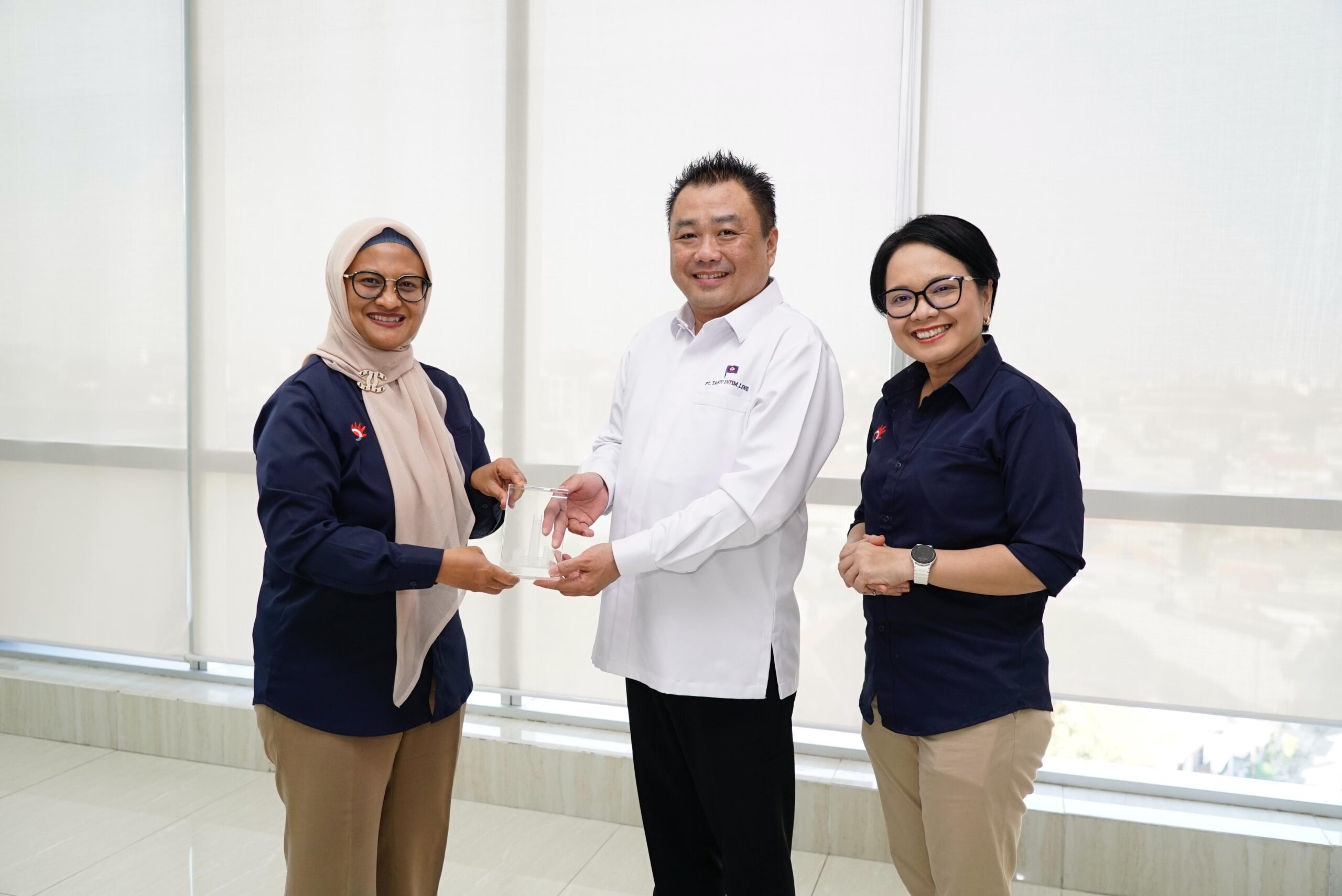 Content image for article: Telkom Kunjungi Pelanggan di Surabaya untuk Tingkatkan Layanan Digital