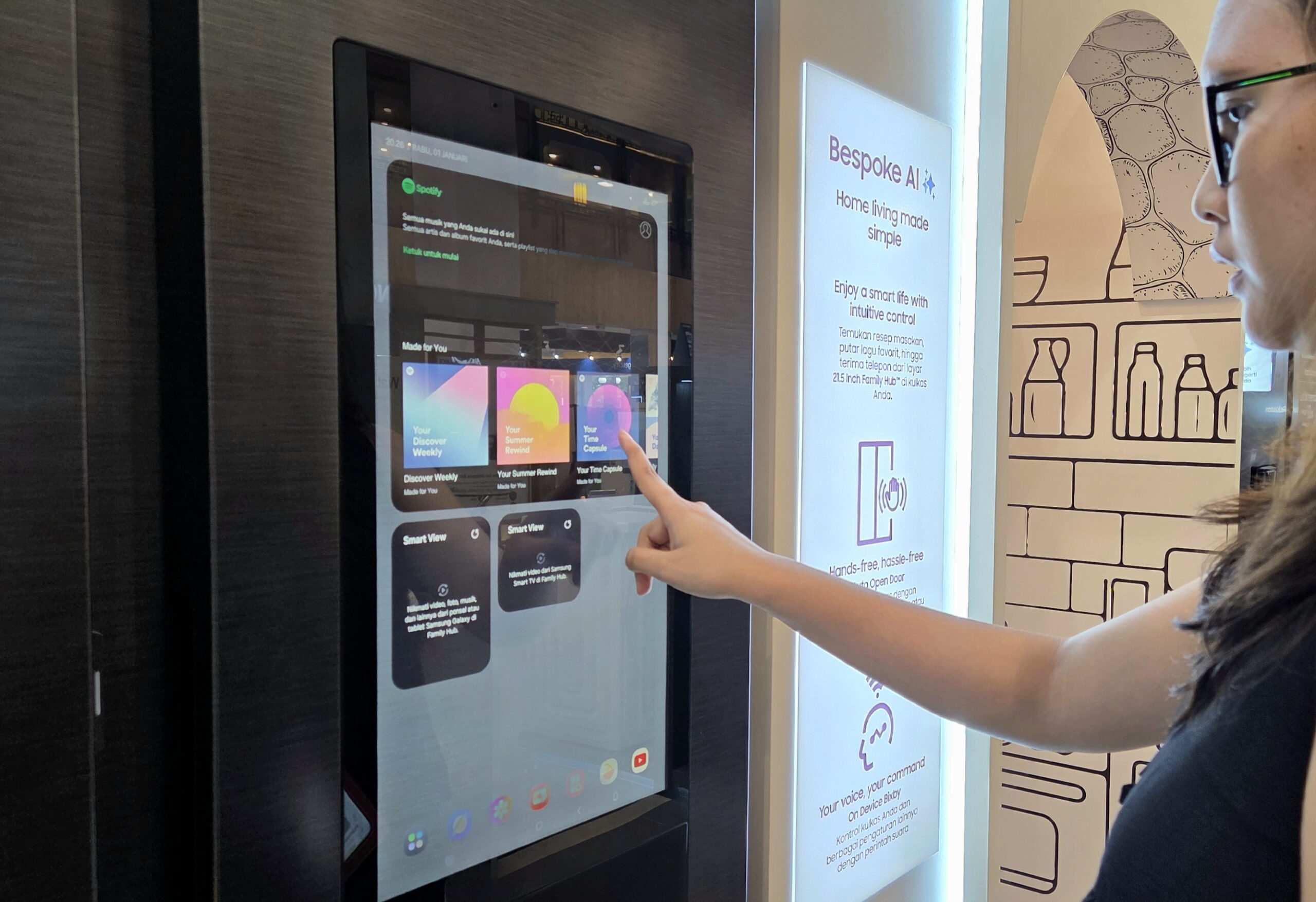 Content image for article: Samsung Bespoke AI: Kulkas Pintar Jadi Pusat Kendali Rumah