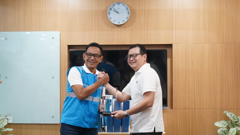 BDx dan PLN Teken Kontrak Pasokan Listrik untuk Dukung Pusat Data AI