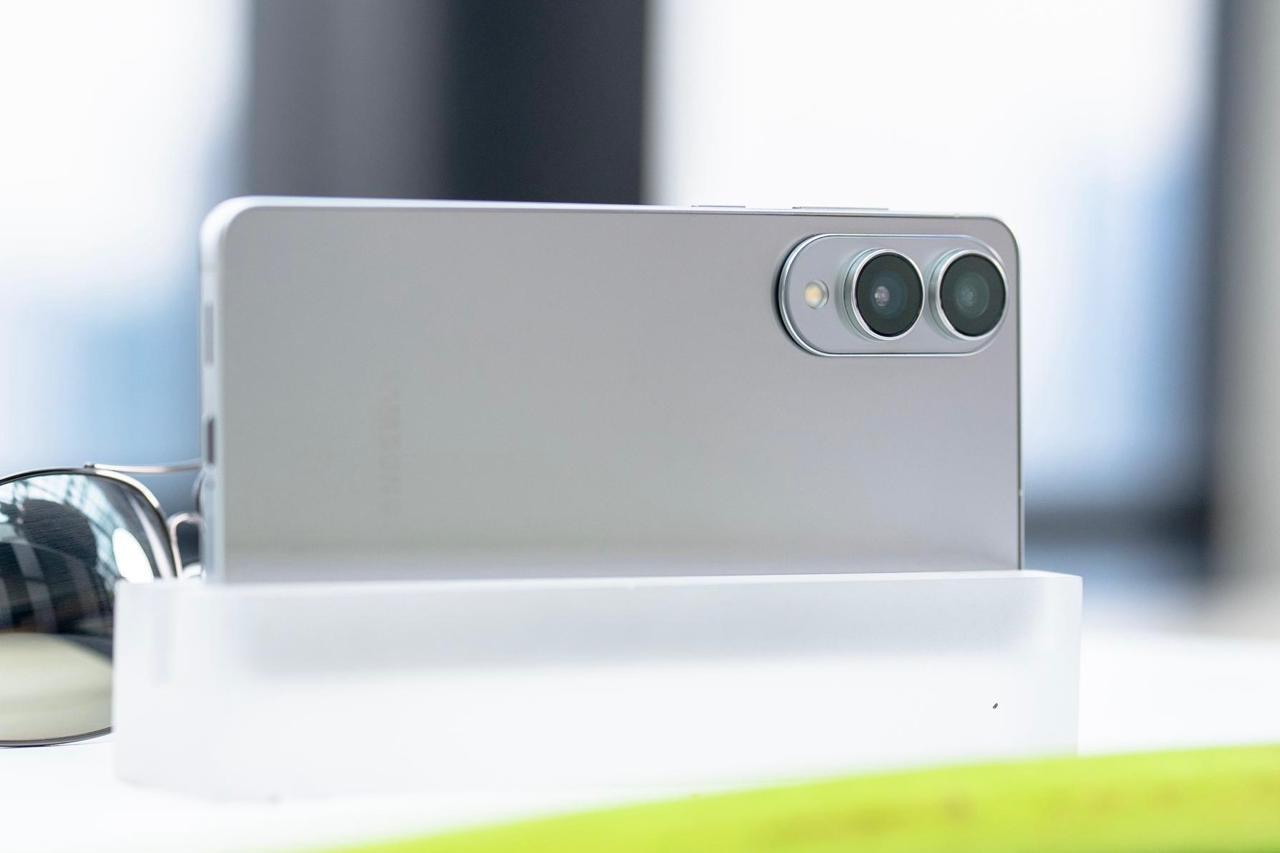 Content image for article: 3 Hacks Foto untuk Konten FYP dengan Galaxy S25 Edge