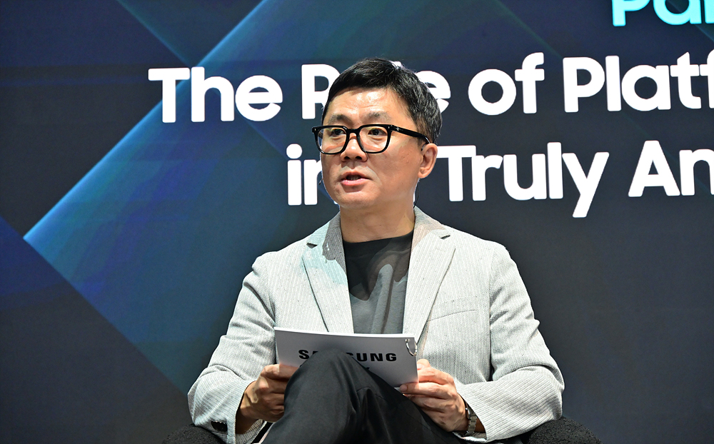 Content image for article: Samsung Bahas Masa Depan AI dan Kesehatan Digital di Galaxy Tech Forum