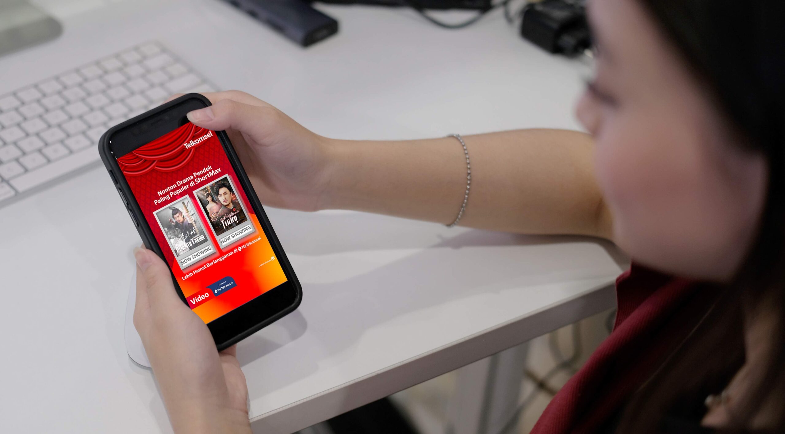 Content image for article: Telkomsel Rilis Paket Bundle ShortMax, Akses Drama Pendek Mulai Rp35.600