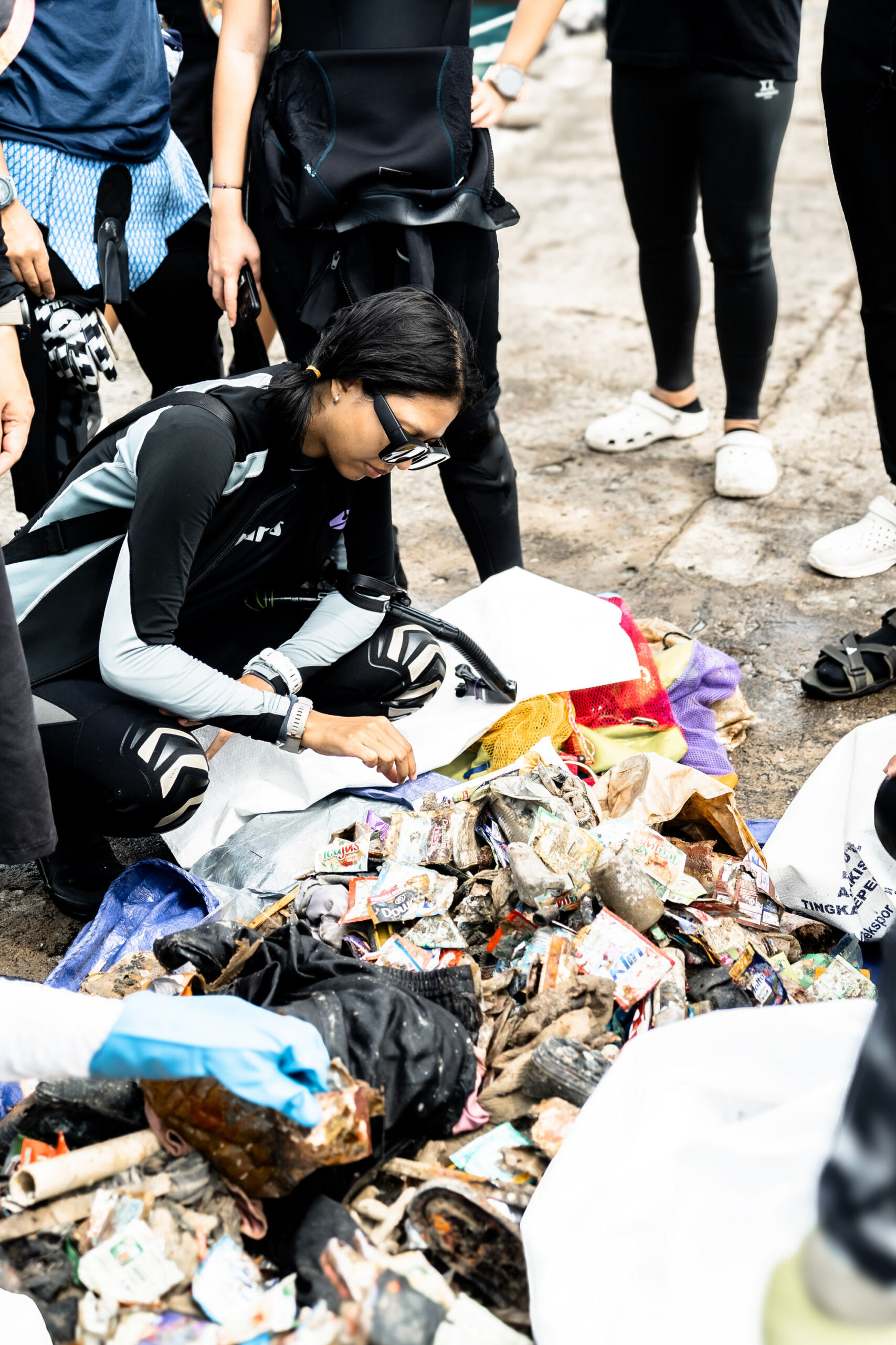 Content image for article: Garmin dan Divers Clean Action Bersihkan 56,3 Kg Sampah Laut di Kepulauan Seribu