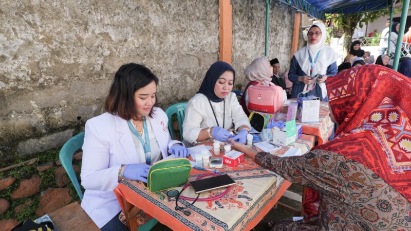 AdMedika dan Kitabisa.org Berikan Layanan Kesehatan Gratis di Bogor