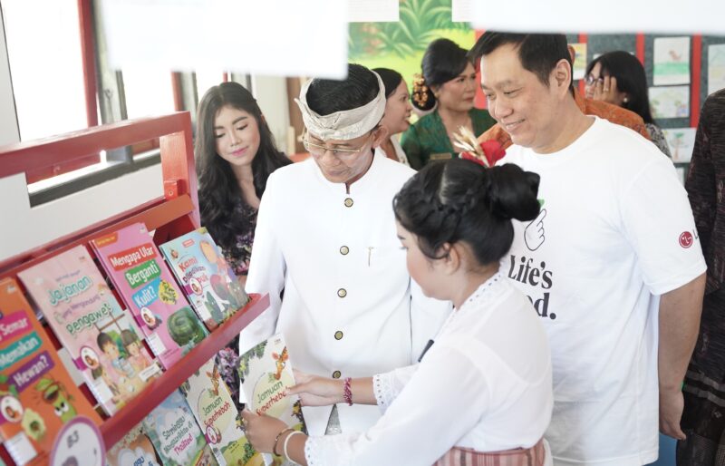 LG Resmikan Perpustakaan Ramah Anak di Tiga SD Bali