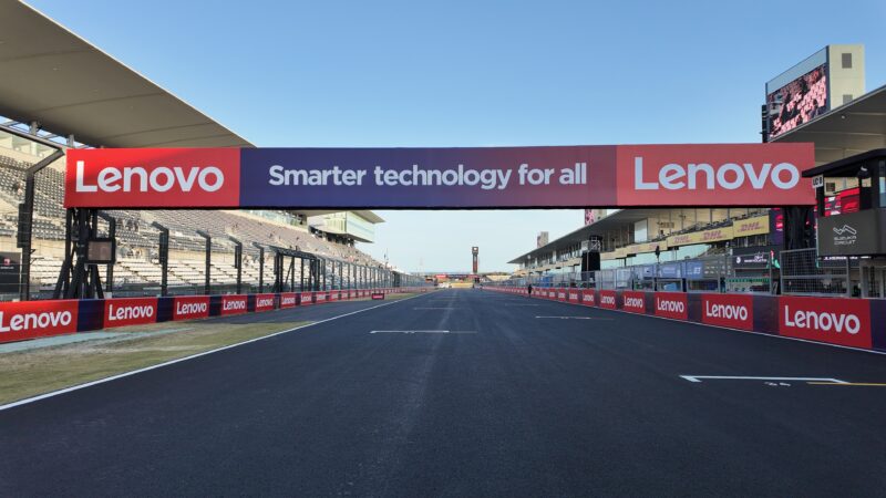 Lenovo dan F1 Sukses Uji Coba AI PC ThinkPad X9 di Sirkuit