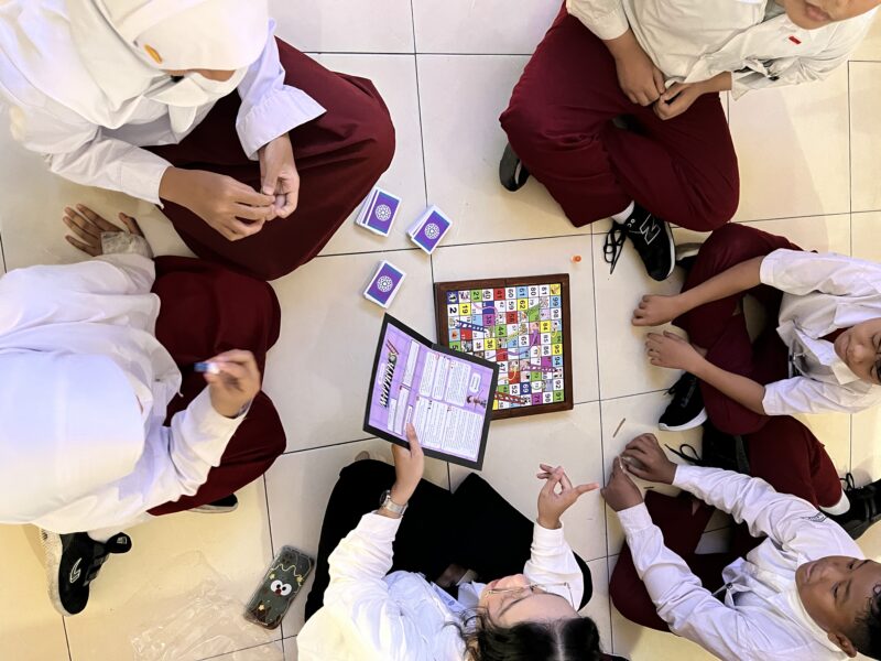 Amartha Dorong Literasi dan Pendidikan Perempuan Melalui Beasiswa STEAM