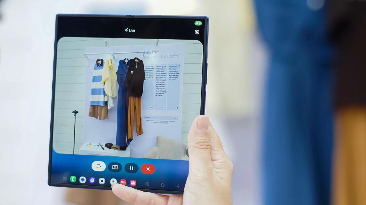 Content image for article: Samsung Galaxy Z Fold7, Z Flip7, dan Watch8 Jadi Travel Companion dengan Gemini AI