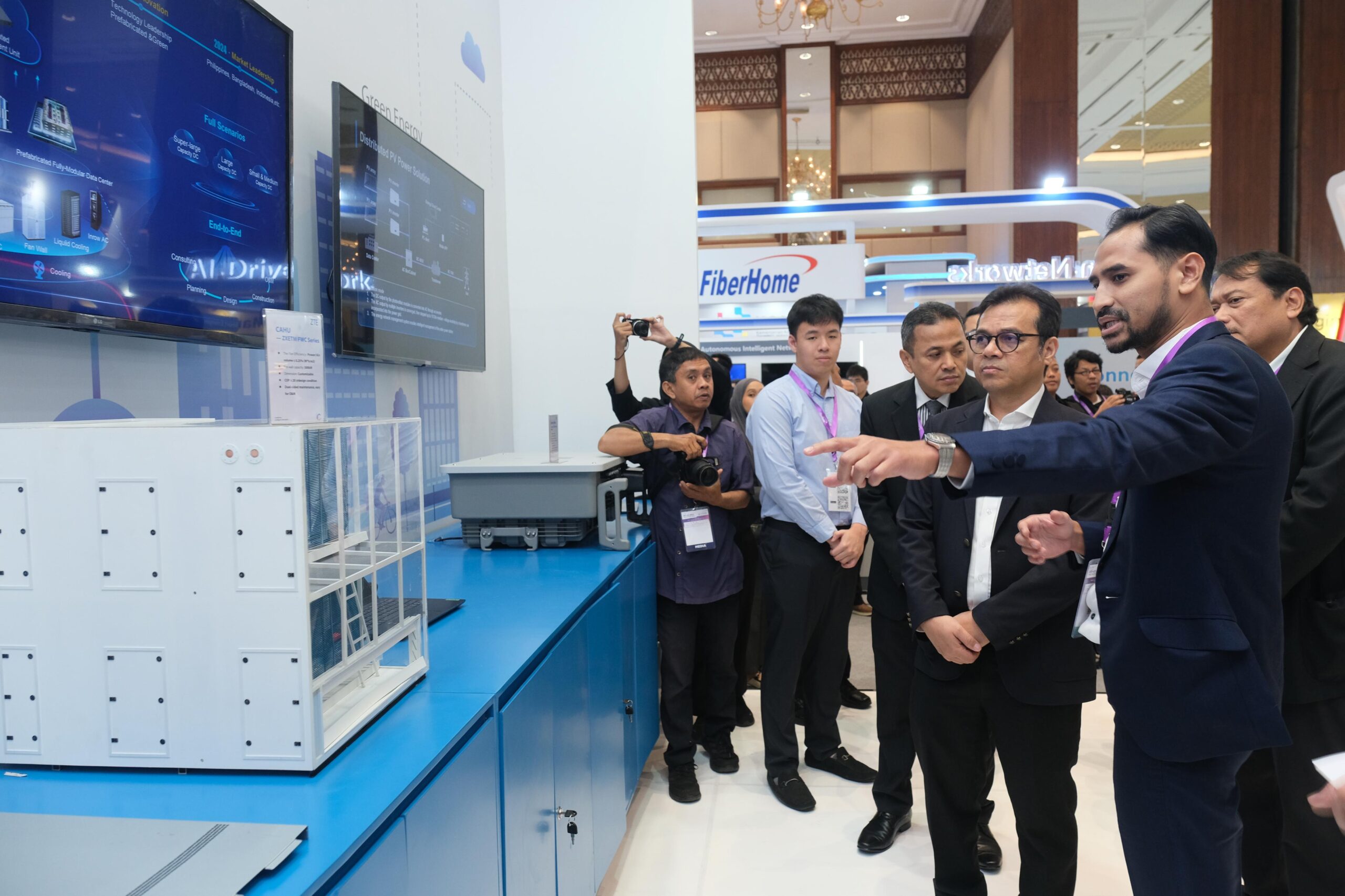 Content image for article: ZTE Tampilkan Inovasi Digital di DTI-CX 2025 untuk Dongkrak Transformasi Indonesia