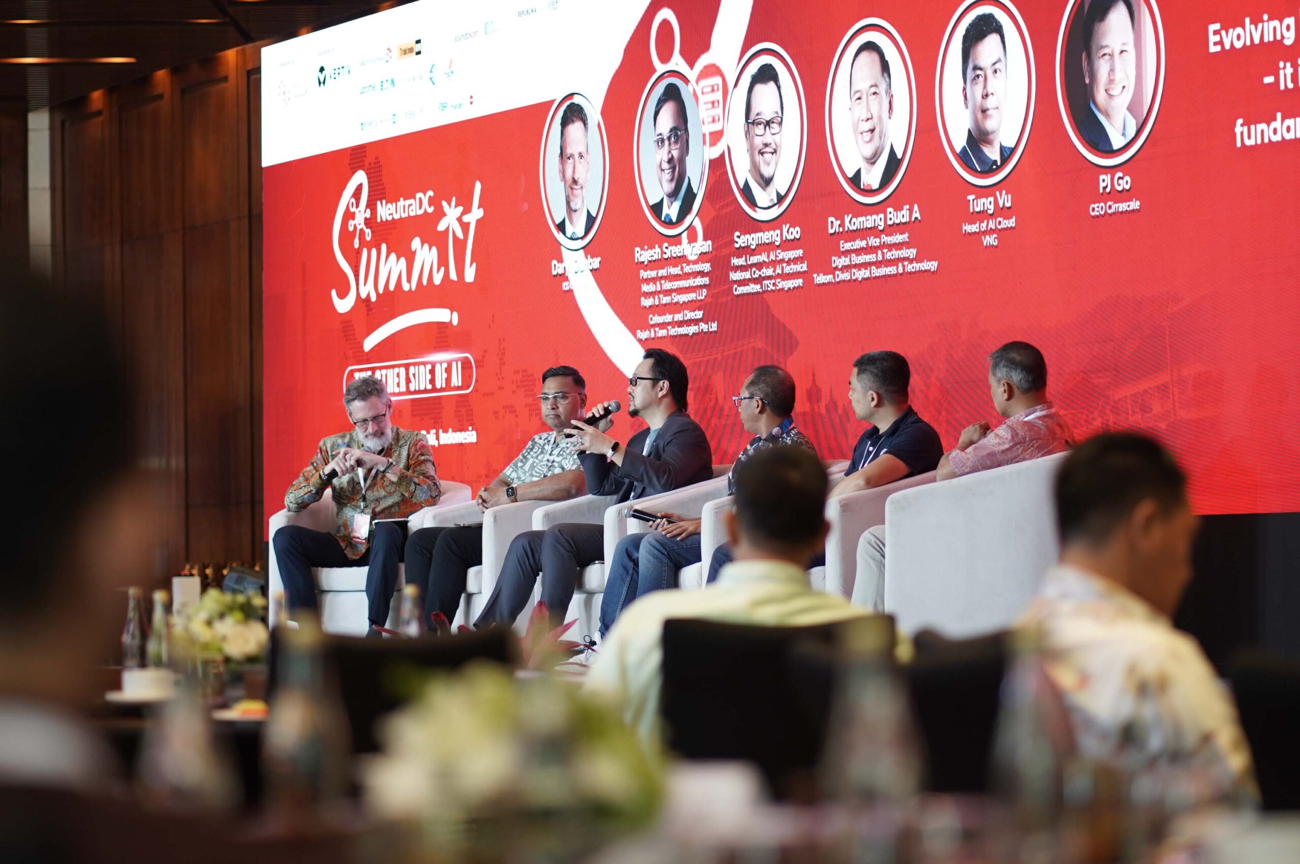 Content image for article: NeutraDC Summit 2025 Bali: Kolaborasi AI Jadi Fokus Utama