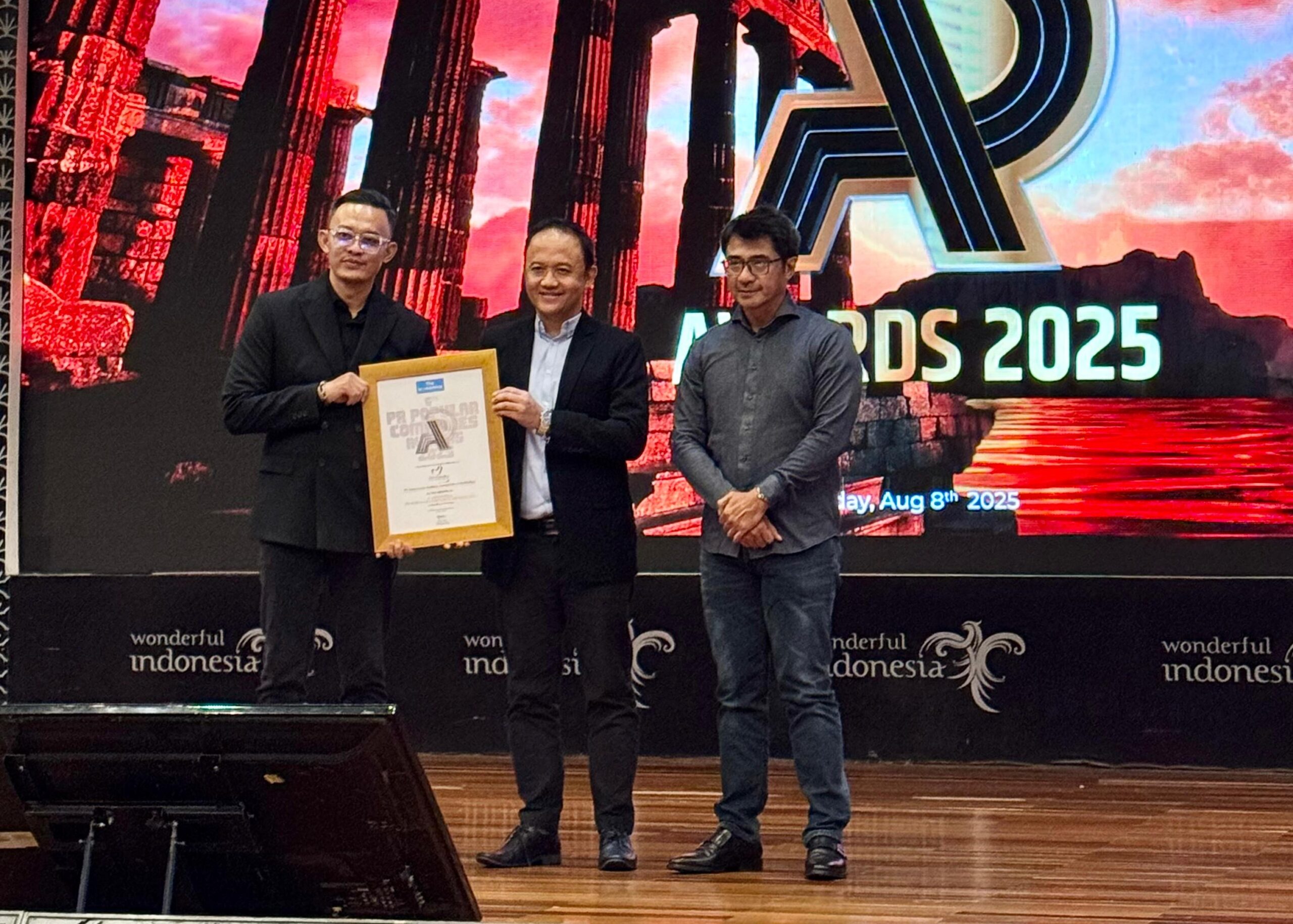 Content image for article: TelkoMedika Raih Penghargaan PR Popular Companies Awards 2025