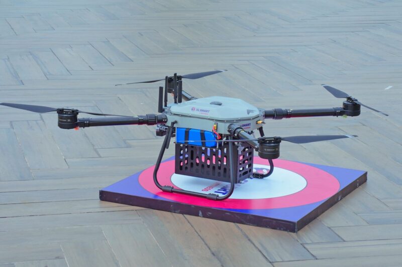 XLSMART dan ASTRAtech Luncurkan Drone Otonom 5G untuk Manufaktur