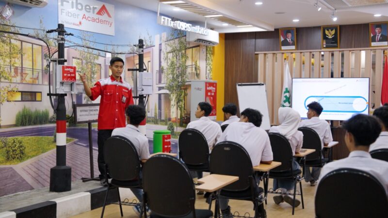 Fiber Academy Telkom Akses Luncurkan KIDI untuk Siswa dan Guru