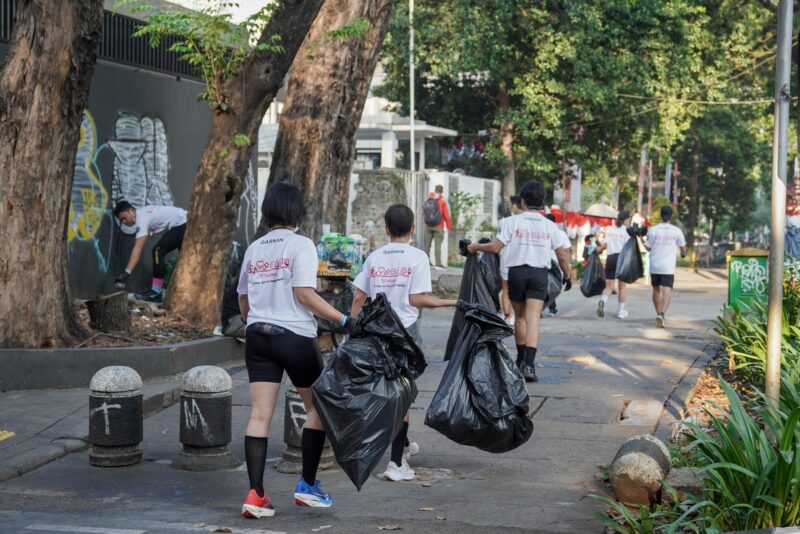 Garmin Run 2025, Plogging Satukan Olahraga dan Peduli Lingkungan