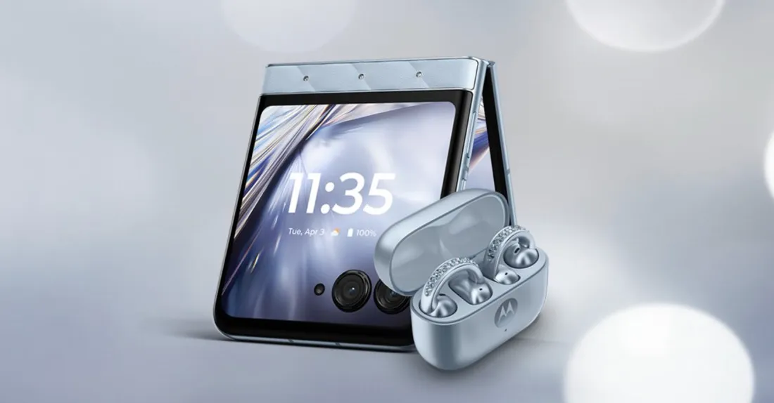Motorola announces its blinged-up Swarovski Razr and Buds Loop